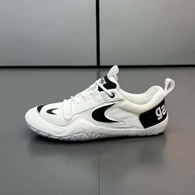 Mesh atmungsaktive kleine weiße Schuhe Frühling und Sommer neue atmungsaktive bequeme Trendschuhe Herren Freizeitsportschuhe 43 von Joom DACH