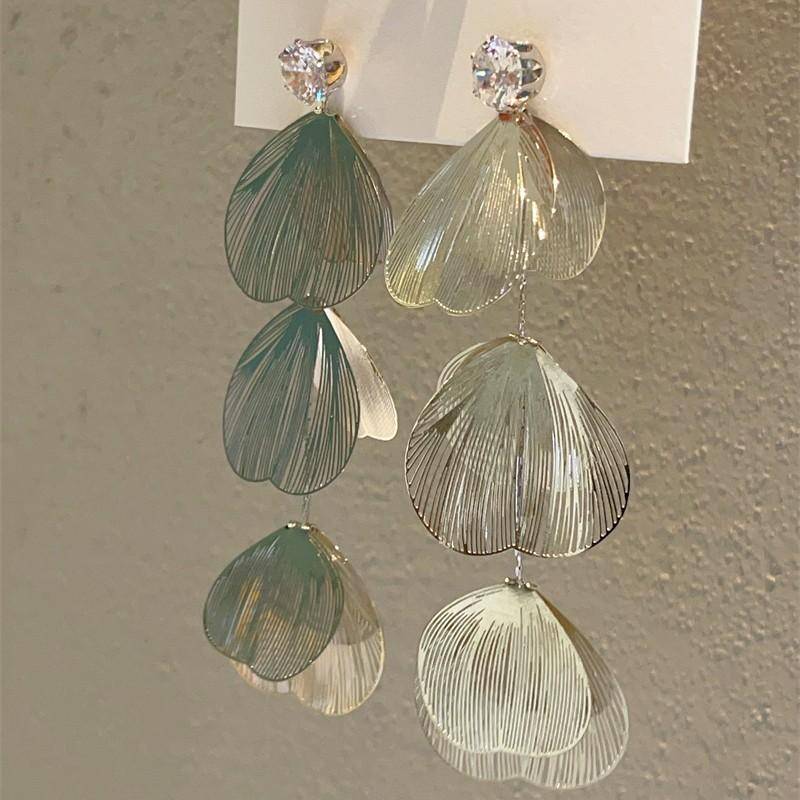 Metall-Quastenohrringe mit Ginkgoblatt für Frauen, europäische und amerikanische übertriebene baumelnde Ohrringe, erstklassiger Hochzeitsschmuck, Geschenk silber von Joom DACH