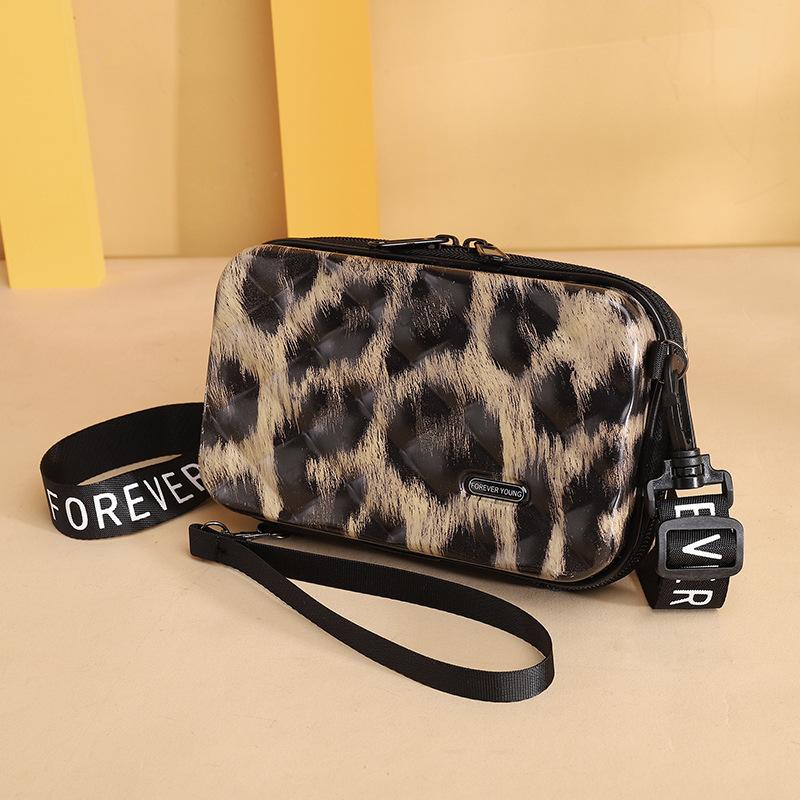 Mini-Kunststoff-Kosmetiktasche, Damen-Kofferform, Umhängetasche, PVC, kleine Umhängetasche, modische Reisetasche von Joom DACH