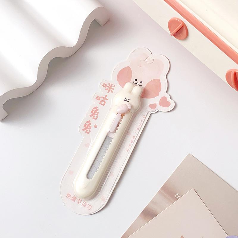 Mini-niedliches Caroon-Allzweckmesser für Studenten, kleiner Kawaii-Brieföffner, Clip, Papier für Büro, Studentenbedarf, Bürozubehör 10*2.2cm von Joom DACH