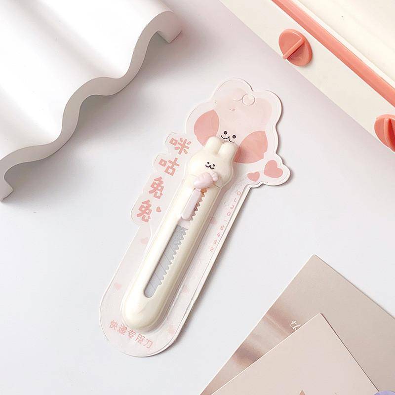 Mini-niedliches Caroon-Allzweckmesser für Studenten, kleiner Kawaii-Brieföffner, Clip, Papier für Büro, Studentenbedarf, Bürozubehör 10*2.2cm von Joom DACH