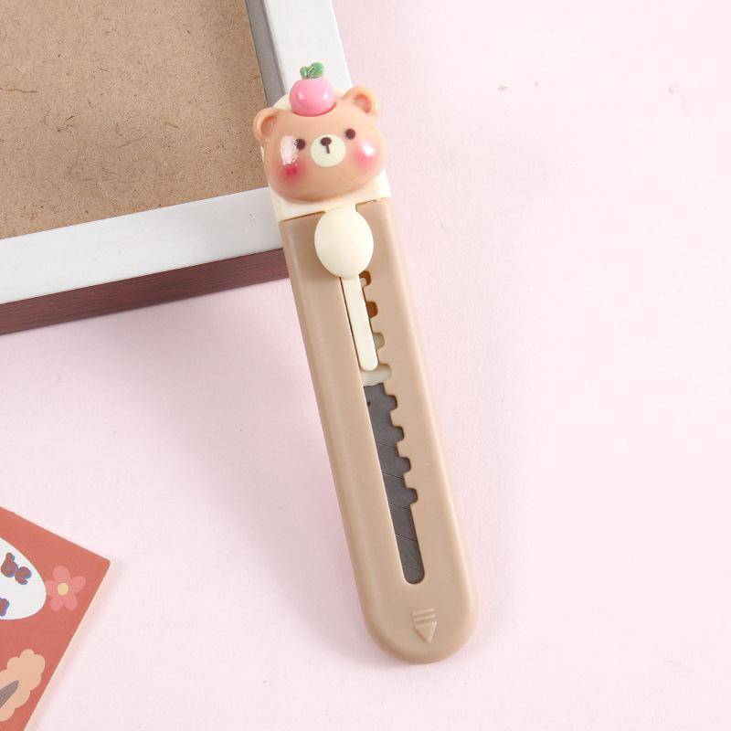 Mini-niedliches Caroon-Allzweckmesser für Studenten, kleiner Kawaii-Brieföffner, Clip, Papier für Büro, Studentenbedarf, Bürozubehör 9.2*1.9cm von Joom DACH