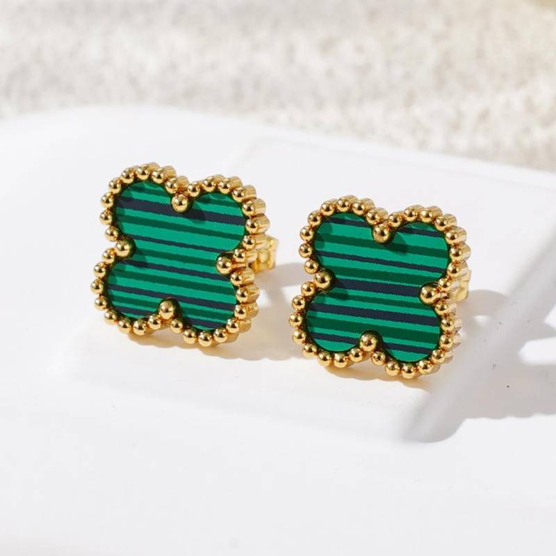 Mode 18k Titanstahl Vierblättriges Kleeblatt Ohrringe Damen Schlichte Muschel Leichter Luxus Hochwertiges Gefühl Ohrringe Persönlichkeitsohrringe von Joom DACH