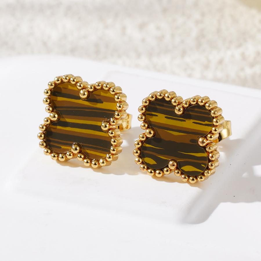 Mode 18k Titanstahl Vierblättriges Kleeblatt Ohrringe Damen Schlichte Muschel Leichter Luxus Hochwertiges Gefühl Ohrringe Persönlichkeitsohrringe von Joom DACH