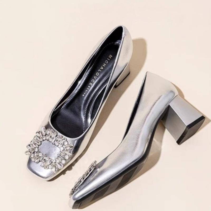 Mode Elegante und Einfache frauen Pumps 2024 Neue Koreanische Stil Silber Mary Jane Schuhe Modische Flachen Mund Damen Einzelnen schuhe 39 silber von Joom DACH
