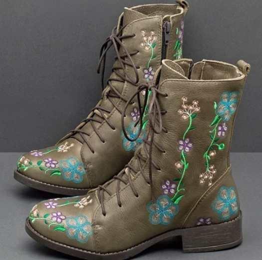 Mode Frau Stiefeletten Stickerei Große Größe 43 Blume Stiefel 2024 Frauen Herbst Winter Lace Up PU Leder Weibliche Schuhe damen Schuhe 38 grün Mode Frau Stiefeletten Stickerei Große Größe 43 Blume Stiefel 2024 Frauen Herbst Winter Lace Up PU Leder Weibliche Schuhe damen Schuhe 38 grün von Joom DACH