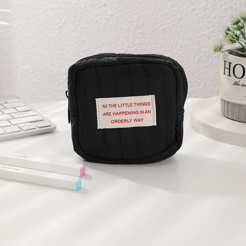 Mode Frauen Kleine Kosmetiktasche Reise Mini Damenbinden Organizer Make-Up Münze Geld Karte Lippenstift Aufbewahrungstasche Handtasche Tasche schwarz von Joom DACH