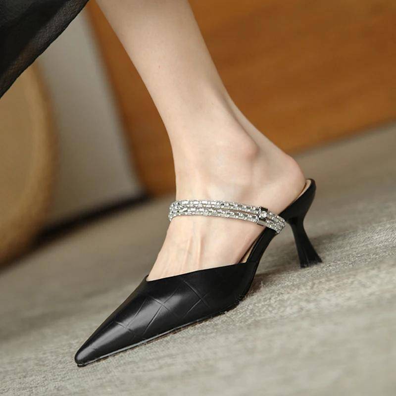 Mode Frauen Maultiere Halb Hausschuhe Dünne High Heels Damen Schuhe Neue Spitzschuh Slip auf Folien Weiblichen Frühling Sommer Pumps Sandalen 35 schwarz von Joom DACH