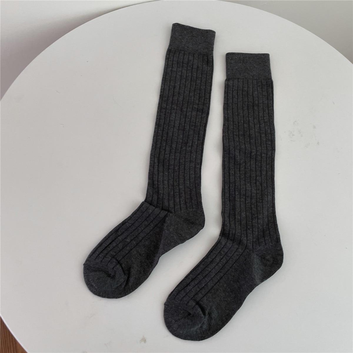 Mode Frauen Strümpfe Baumwolle Stricken Einfarbig Knie Socken College Stil Schule Mädchen Schwarz Weiß Lange Socken Strumpf 40-60cm von Joom DACH