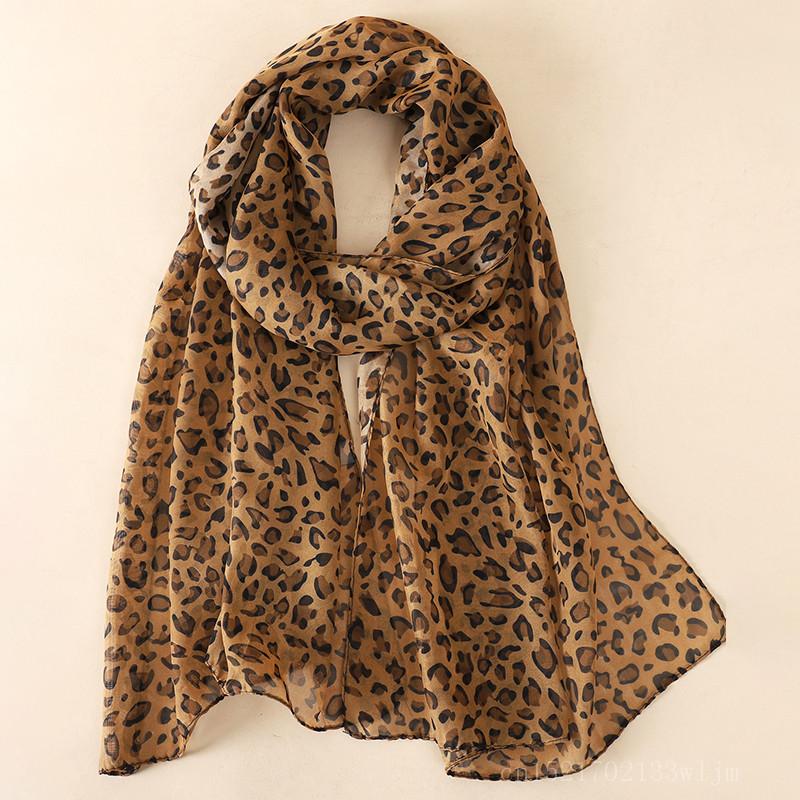 Mode Gedruckt Leopard Chiffon Hijab Schal Frauen Pareo Dame Bandanas Strand Handtücher Sommer Muslimischen Schleier Wrap Weibliche Foulard von Joom DACH