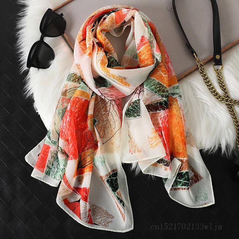 Mode Gedruckt Leopard Chiffon Hijab Schal Frauen Pareo Dame Bandanas Strand Handtücher Sommer Muslimischen Schleier Wrap Weibliche Foulard von Joom DACH
