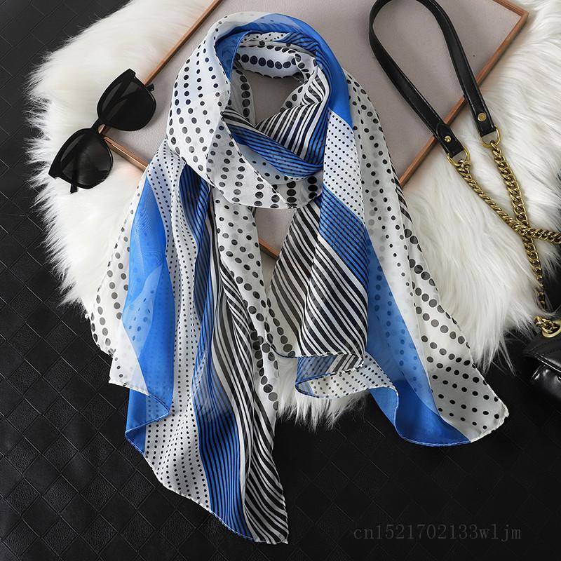 Mode Gedruckt Leopard Chiffon Hijab Schal Frauen Pareo Dame Bandanas Strand Handtücher Sommer Muslimischen Schleier Wrap Weibliche Foulard von Joom DACH
