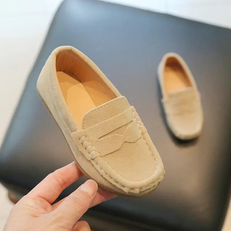Mode Junge Leder Schuh Einfarbig Vielseitig Kinder Schule Kausalen Einzelnen Schuhe Atmungsaktive Rutschfeste Kinder Slip-on Flache müßiggänger 28 khaki von Joom DACH