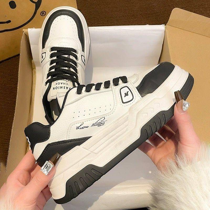 Mode Kleine Weiße Schuhe Frauen Neue Frühjahr und Herbst Freizeit Sport Schuhe Mädchen mit Dicken Sohlen Low Top Board Schuhe 35 von Joom DACH