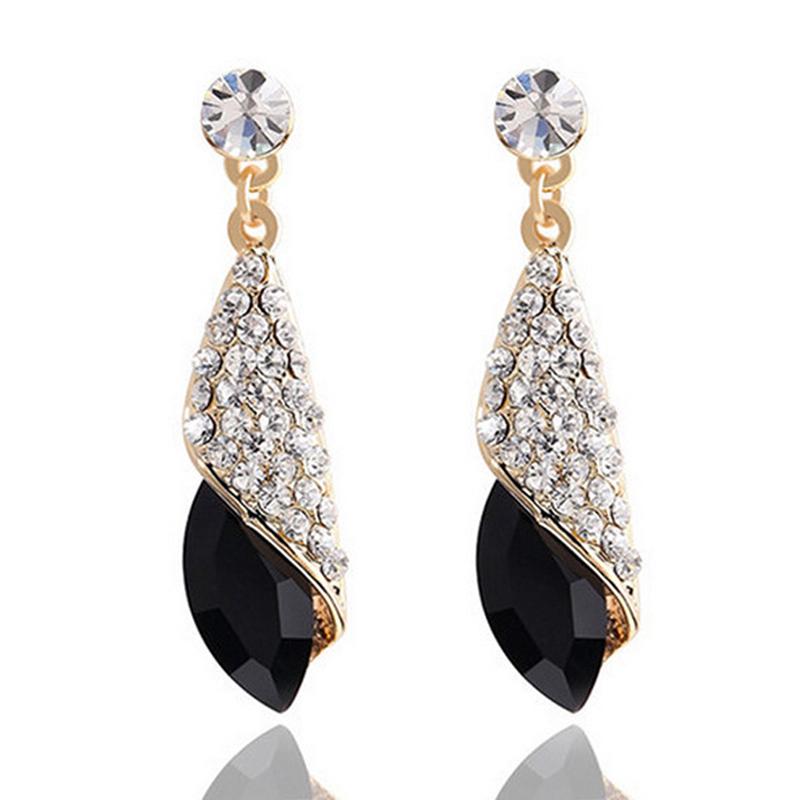 Mode Kristall Ohrring Damen Strass Wassertropfen Ohrringe Elegantes Schmuckstück Party Hochzeit Abendkleid Accessoires Funkelnde Hängeohrringe für Sie One Size von Joom DACH