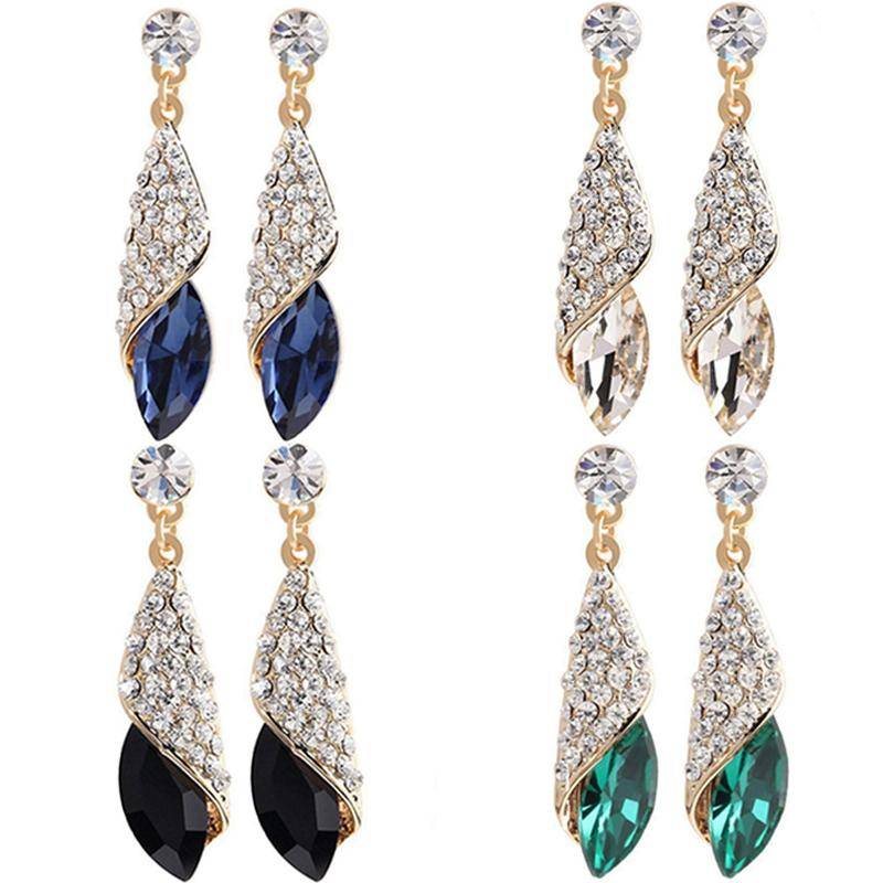 Mode Kristall Ohrring Damen Strass Wassertropfen Ohrringe Elegantes Schmuckstück Party Hochzeit Abendkleid Accessoires Funkelnde Hängeohrringe für Sie One Size Mode Kristall Ohrring Damen Strass Wassertropfen Ohrringe Elegantes Schmuckstück Party Hochzeit Abendkleid Accessoires Funkelnde Hängeohrringe für Sie One Size von Joom DACH