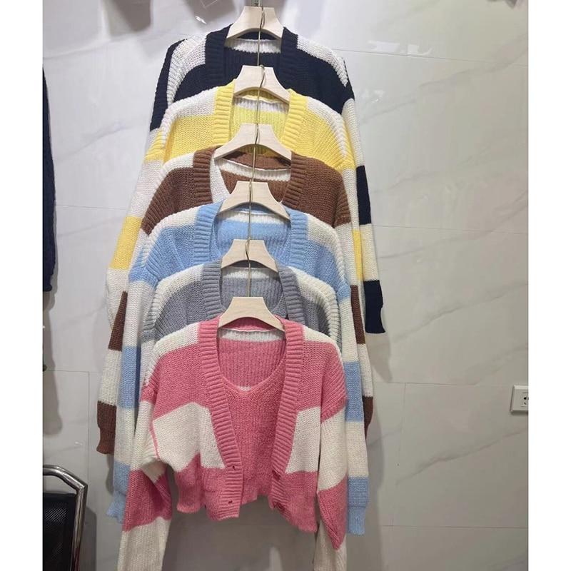 Mode Lässig Streifen Zwei Stück Pullover Frauen 2023 Herbst Lose Strickjacke Langarm V Neck Crop Strickjacken Set 28265 One Size rosa von Joom DACH