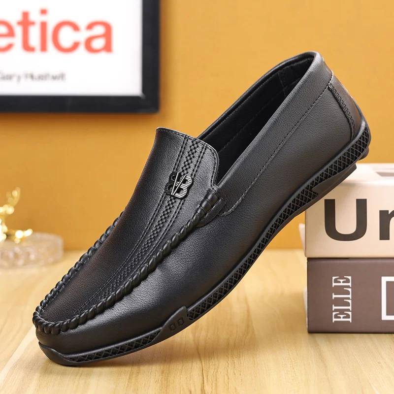 Mode Leder Herren Freizeitschuhe Slip on Formale Slipper Luxusmarke Komfortable Herren Mokassins Italienische Weiche Herren Fahrschuhe 39 von Joom DACH