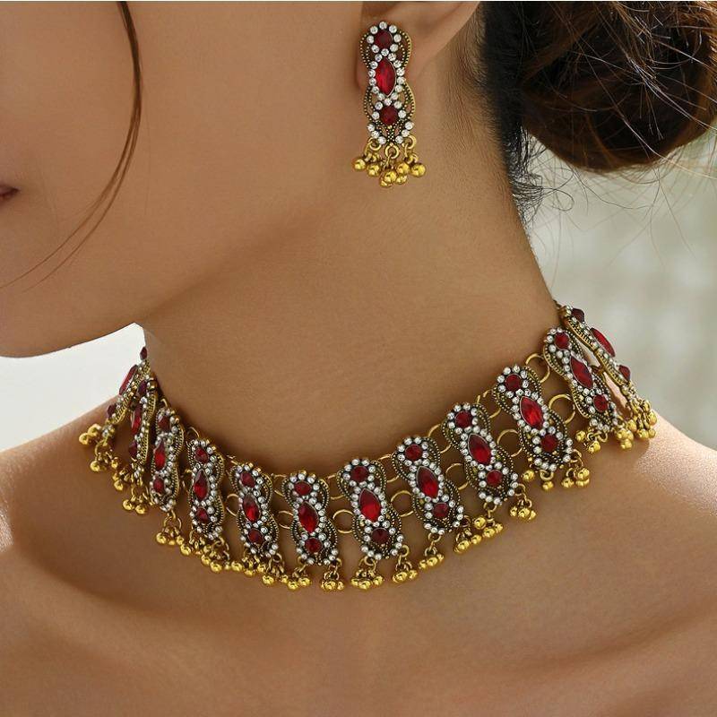 Mode Retro-Stil im Mittleren Osten Mehrschichtige Antike Goldfarbene Diamanten Edelsteine Übertrieben Temperament Ohrringe Halskette Schmuckset Frauen rot von Joom DACH