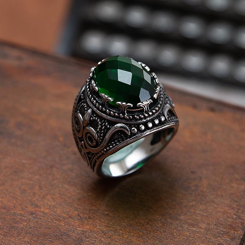 Mode für Männer und Frauen, großer grüner Cz-Stein-Ring, Vintage-Palast-Stil, Muster, Edelstahl-Ring, Punk-Gothic-Schmuck, Zubehör 8 weiß von Joom DACH