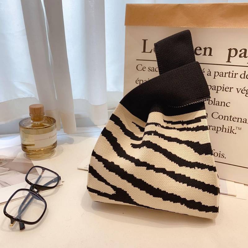 Mode handgemachte stricken Handtaschen Frauen Mini Knoten Handgelenk Tasche koreanische lässige Einkaufstasche wiederverwendbare Einkaufstaschen von Joom DACH