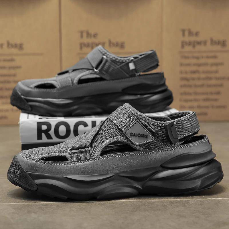 Modedesigner Herrensandalen Atmungsaktive Freizeitschuhe für Herren Outdoor Rutschfeste Strandsandalen Neue männliche Plateau-Sandalen 40 von Joom DACH