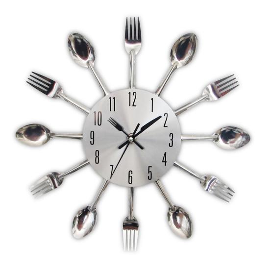 Moderne Besteck-Messer-Gabel-Löffel-Quarz-Wanduhr, analoge Heimbüro-Dekoration von Joom DACH