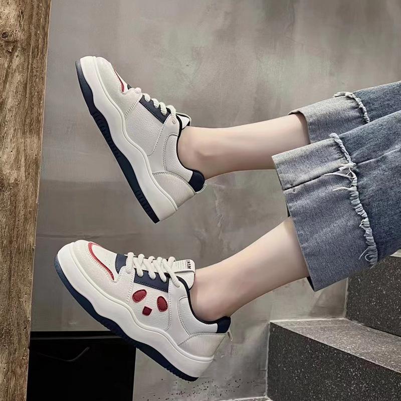 Modische Plateauschuhe mit zunehmender Höhe für Damen im Herbst und Winter, neue runde Zehenpartie aus echtem Leder, Freizeitschuhe, bequeme Sport-Panda-Pumps 40 von Joom DACH