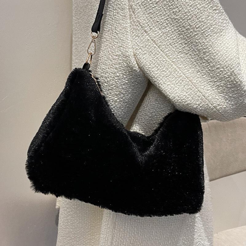 Modische Taschen für Frauen im Herbst und Winter Neue Umhängetaschen für Frauen Ins Tägliches Pendeln Mode Ein-Schulter-Felltasche von Joom DACH