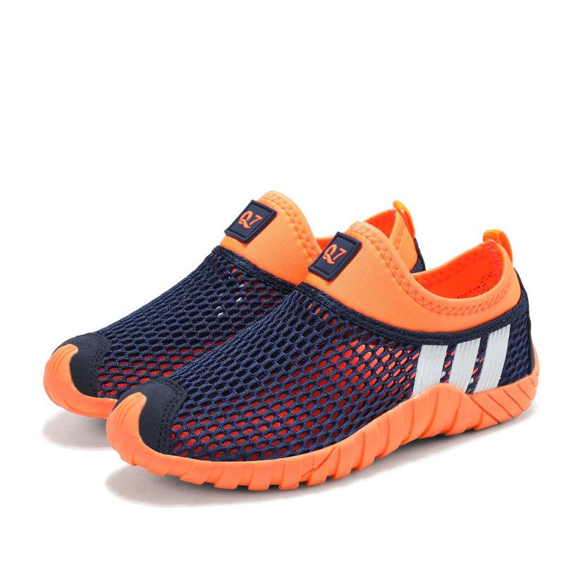 Modische atmungsaktive Mesh-Kinderschuhe, Outdoor-Turnschuhe für Jungen und Mädchen im Alter von 3–15 Jahren, Sommer-Strandschuhe, leichte Watschuhe 33 von Joom DACH