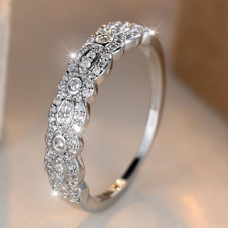 Modischer, schlichter Ring in Silber mit Zirkonia für Frauen, Verlobungsringe, Eheringe, Accessoires, Modeschmuck 9 silber von Joom DACH