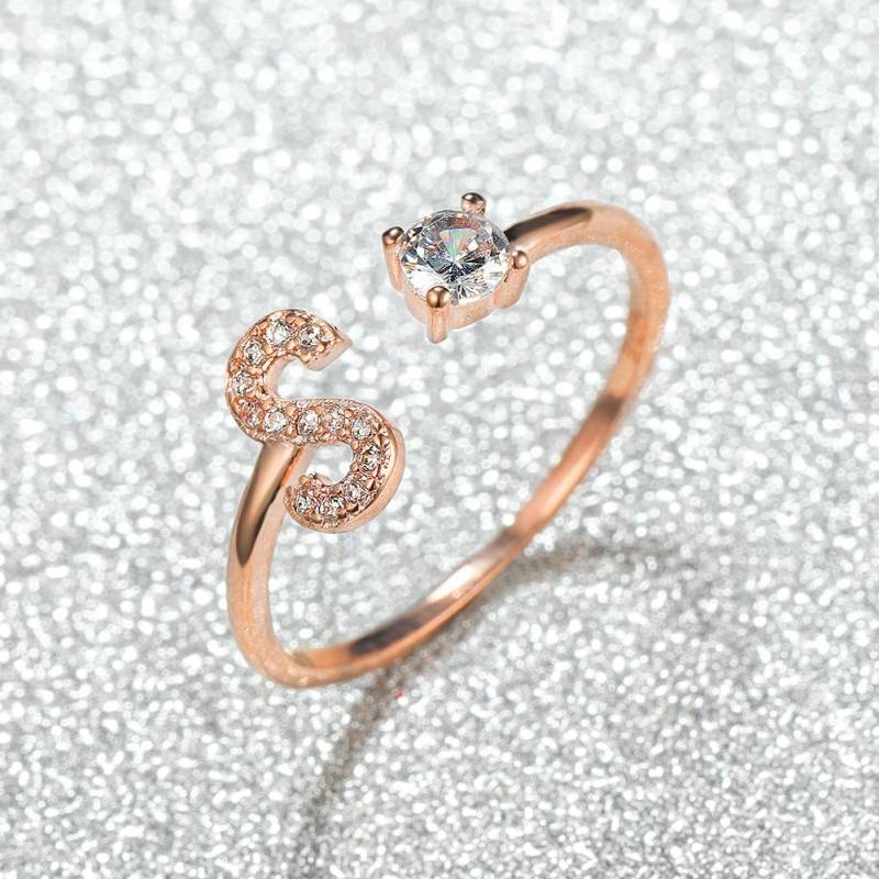 Modischer Ring mit 26 Buchstaben, CZ, Namensinitialen, Ehering, Krone, Liebesring, Brautjungfern-Geschenk, Paarring S rose gold von Joom DACH