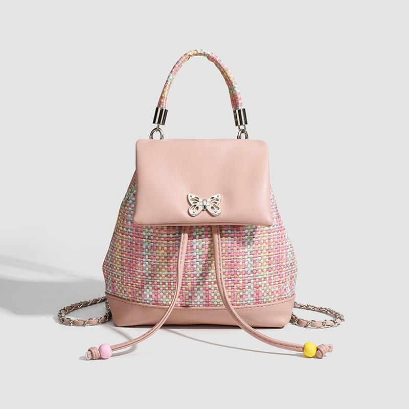 Modischer und vielseitiger Rucksack im Small-Fragrance-Stil mit geflochtener Kette, vielseitiger, dopamin-süßer und cooler kleiner Rucksack für Damen von Joom DACH