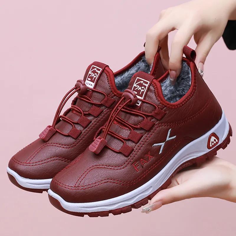 Mom Leder Pelz Mokassins Frauen Sport Sneaker für Ältere Weibliche Weichen Warmen Bequemen 37 rot von Joom DACH