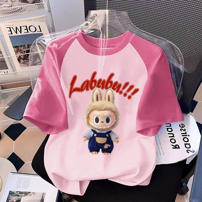 Monster Elf Cartoon Grafik labubu Kinder Bedrucktes T-Shirt Sommer Herren und Damen Lässiges Outdoor Kurzarm T-Shirt Mädchen Top S Monster Elf Cartoon Grafik labubu Kinder Bedrucktes T-Shirt Sommer Herren und Damen Lässiges Outdoor Kurzarm T-Shirt Mädchen Top S von Joom DACH