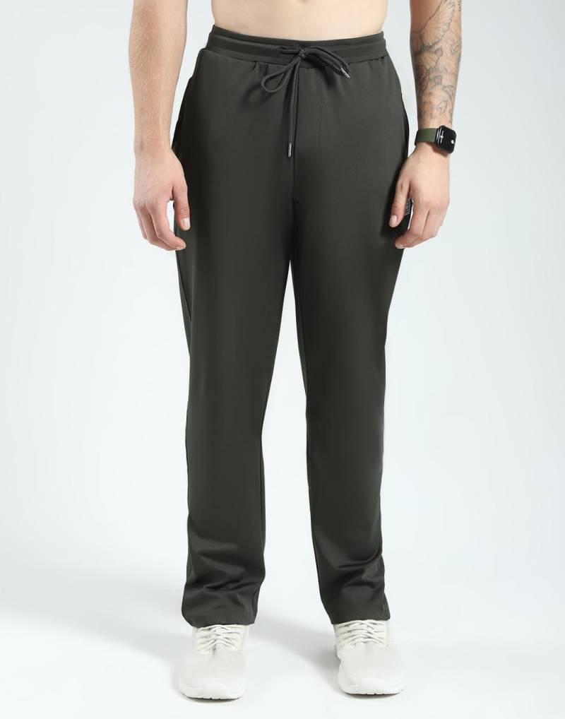 Monte Carlo Herren Regular Fit Uni Trainingshose XL olivgrün von Joom DACH