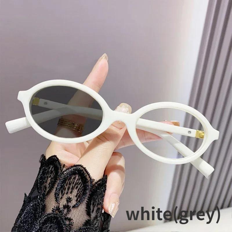 Myopie-Brille für Frauen und Männer, modischer ovaler Rahmen, Farbwechsel, Minusbrille, fertige photochrome Nahsicht-Sonnenbrille -2.0 von Joom DACH