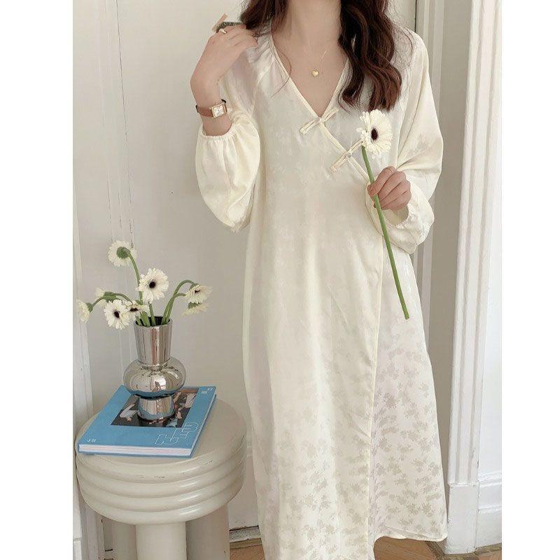 Nachthemd aus Eis-Seide im chinesischen Stil mit V-Ausschnitt für Damen, schlichte, lässige, bequeme Hauskleidung L weiß von Joom DACH