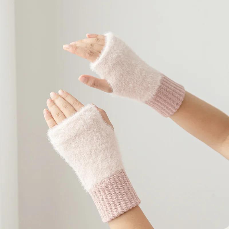 Nerz Fleece Weiche Winter Halb Finger Handschuhe Frauen Warme Luxus Solide Weiß Plüsch Gestrickte Fingerlose Handschuhe Handgelenk Fäustlinge Writting weiß Nerz Fleece Weiche Winter Halb Finger Handschuhe Frauen Warme Luxus Solide Weiß Plüsch Gestrickte Fingerlose Handschuhe Handgelenk Fäustlinge Writting weiß von Joom DACH