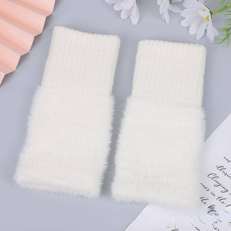 Nerz Fleece Weiche Winter Halb Finger Handschuhe Frauen Warme Solide Plüsch Gestrickte Fingerlose Handschuhe Handgelenk Fäustlinge weiß Nerz Fleece Weiche Winter Halb Finger Handschuhe Frauen Warme Solide Plüsch Gestrickte Fingerlose Handschuhe Handgelenk Fäustlinge weiß von Joom DACH