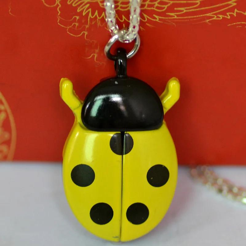 Neue Art und Weise nette kleine goldene Käfer-Taschenuhren mit Kette leichte Halskette Anhänger Uhr Erwachsene Kinder Marienkäfer-Uhr von Joom DACH