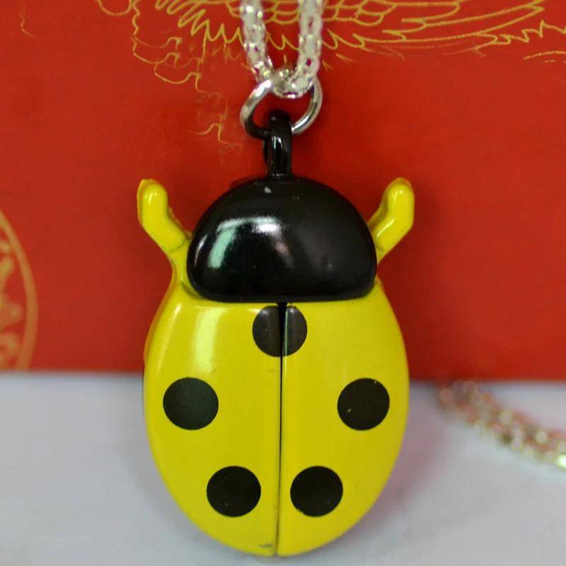 Neue Art und Weise nette kleine goldene Käfer-Taschenuhren mit Kette leichte Halskette Anhänger Uhr Erwachsene Kinder Marienkäfer-Uhr von Joom DACH