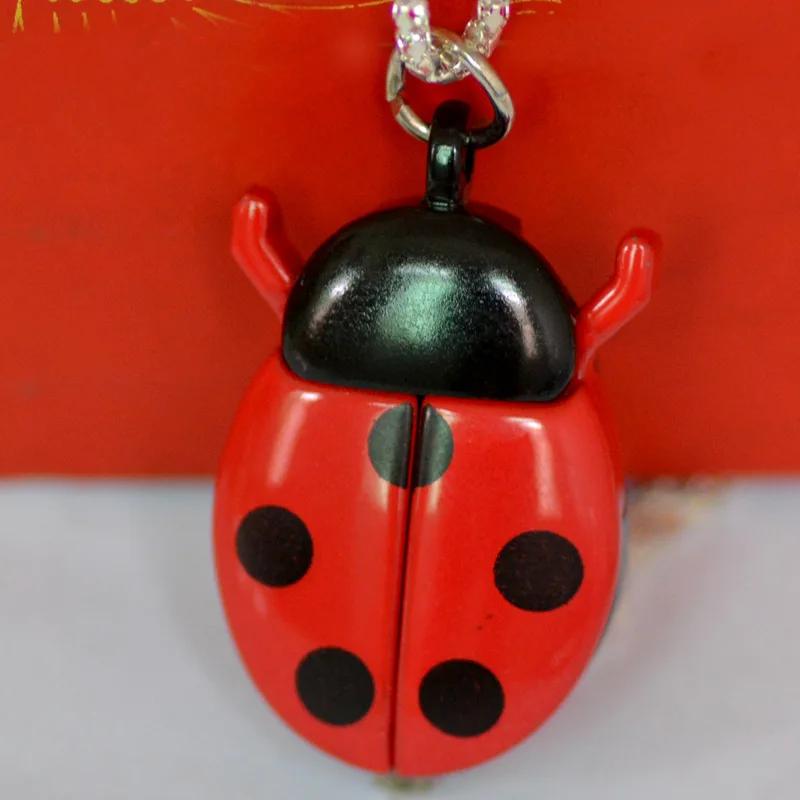 Neue Art und Weise nette kleine goldene Käfer-Taschenuhren mit Kette leichte Halskette Anhänger Uhr Erwachsene Kinder Marienkäfer-Uhr von Joom DACH