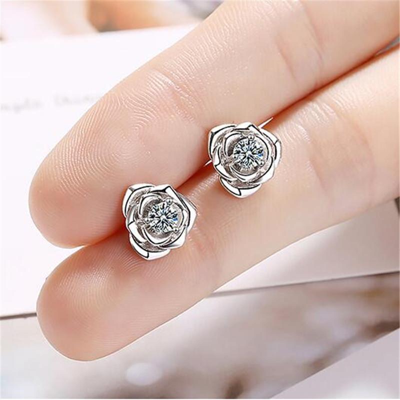 Neue Einfache Und Schöne Süße Rose 925 Sterling Silber Schmuck Persönlichkeit Blume Kristall Exquisite Frauen Stud Ohrringe Xze013 von Joom DACH