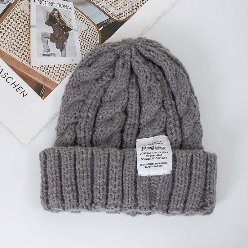 Neue Frauen Candy Farben Winter Hut Mode Tuch Label Gestrickte Hut Kpop Stil Weiche Beanie Hüte Für Frauen Streetwear Winter kappe 54cm-58cm dunkelgrau von Joom DACH