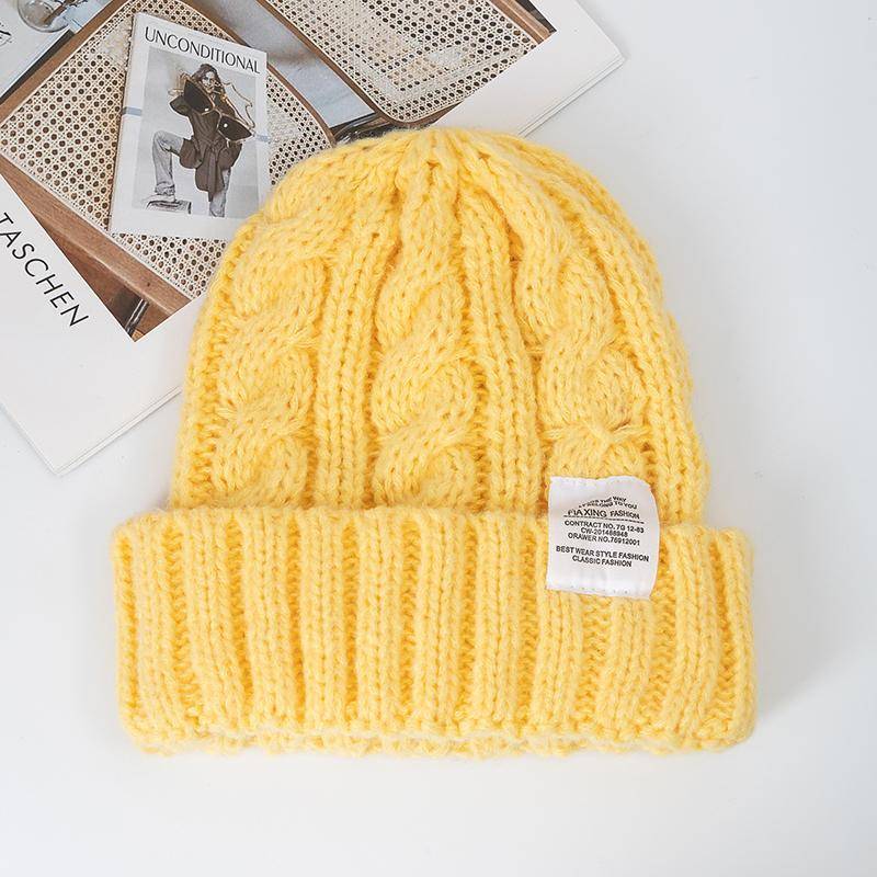 Neue Frauen Candy Farben Winter Hut Mode Tuch Label Gestrickte Hut Kpop Stil Weiche Beanie Hüte Für Frauen Streetwear Winter kappe 54cm-58cm gelb von Joom DACH