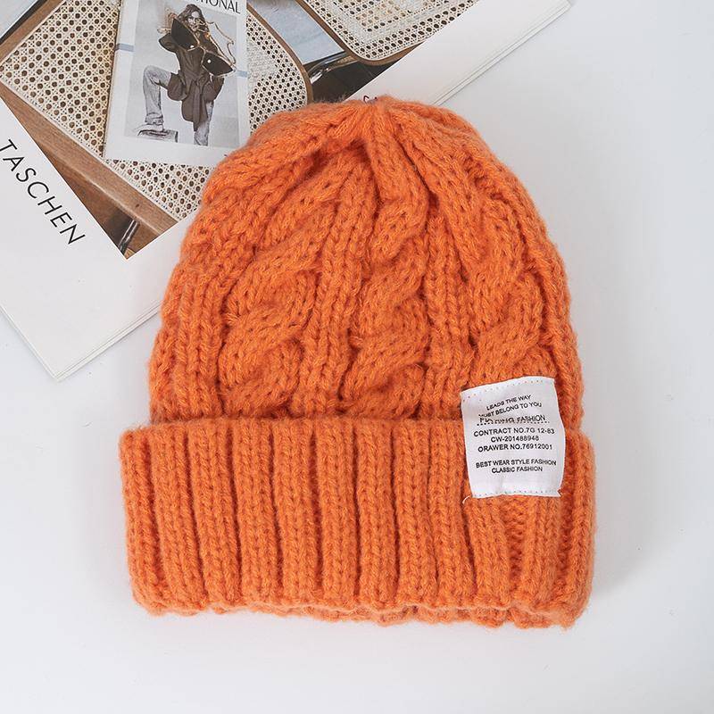 Neue Frauen Candy Farben Winter Hut Mode Tuch Label Gestrickte Hut Kpop Stil Weiche Beanie Hüte Für Frauen Streetwear Winter kappe 54cm-58cm orange von Joom DACH