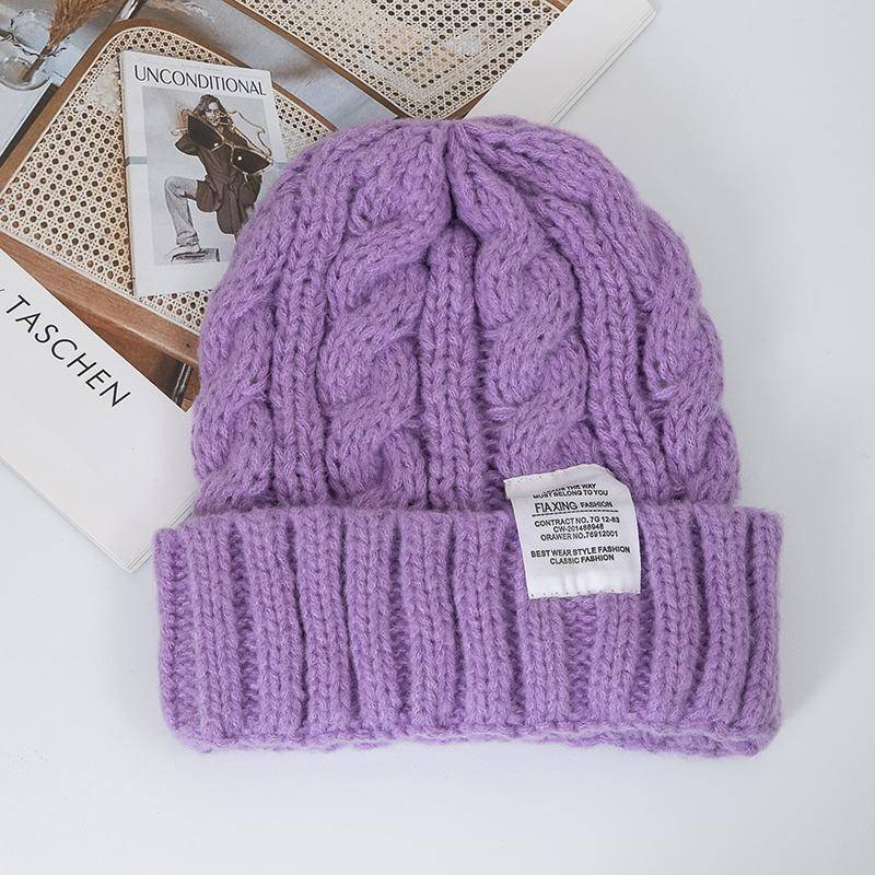 Neue Frauen Candy Farben Winter Hut Mode Tuch Label Gestrickte Hut Kpop Stil Weiche Beanie Hüte Für Frauen Streetwear Winter kappe violett von Joom DACH