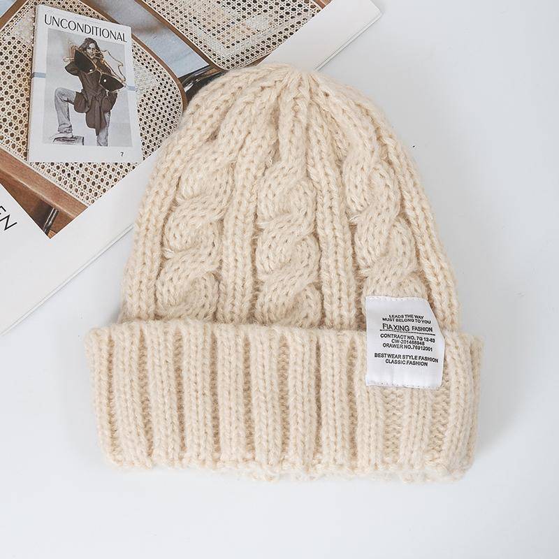 Neue Frauen Candy Farben Winter Hut Mode Tuch Label Gestrickte Hut Kpop Stil Weiche Beanie Hüte Für Frauen Streetwear Winter kappe beige von Joom DACH