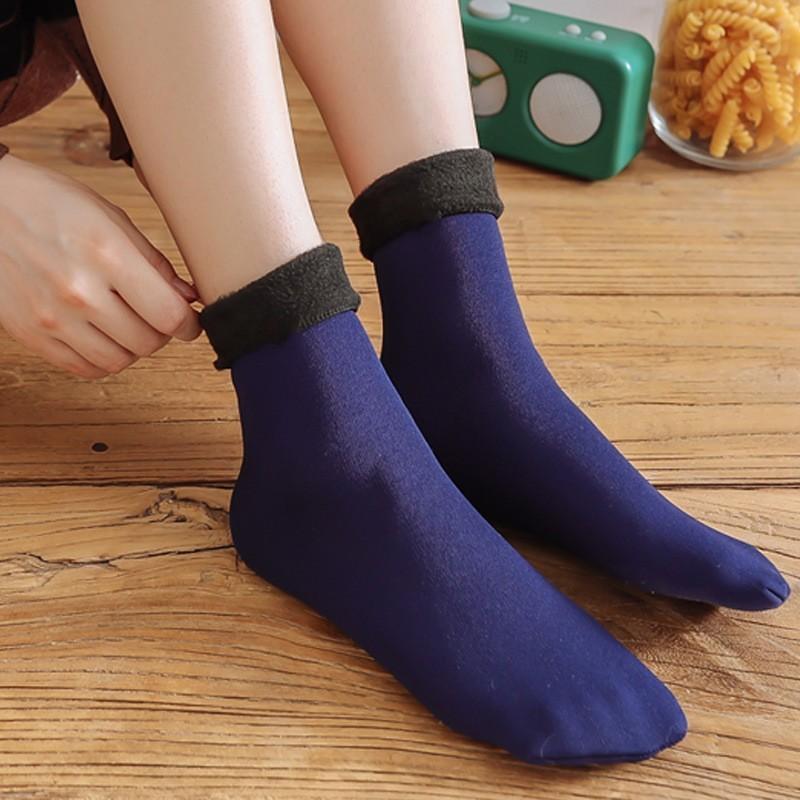 Neue Frauen Winter Warm Verdicken Thermische Weiche Casual Einfarbig Socken Wolle Kaschmir Hause Schnee Stiefel Samt Hause Boden Socke One size navy blau von Joom DACH